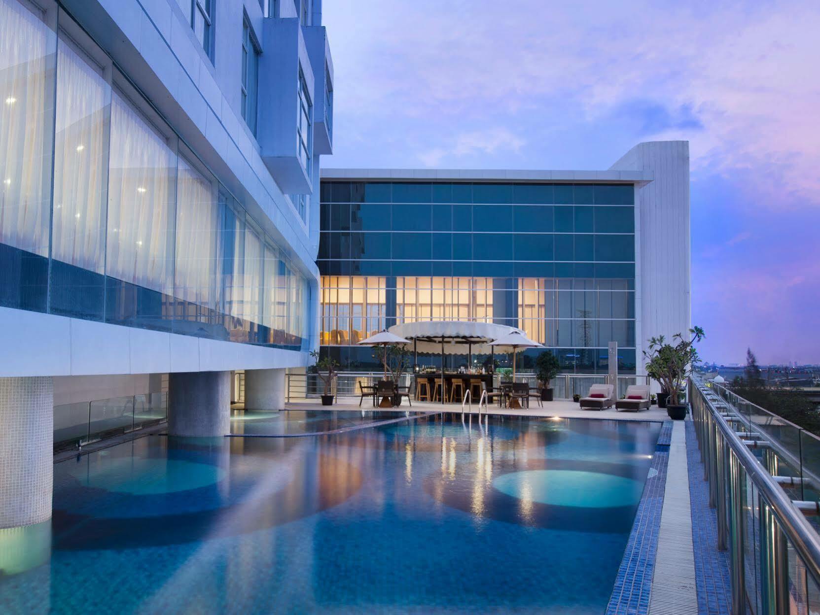 Hariston Hotel&Suites, Pluit - Jakarta Exterior photo